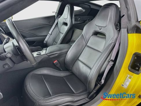 Used 2015 Chevrolet Corvette Z06 w/ 3LZ Preferred Equipment Group RWD image 11