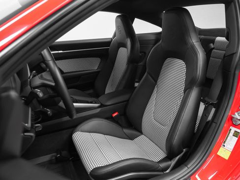Certified 2024 Porsche 911 Carrera S RWD image 59