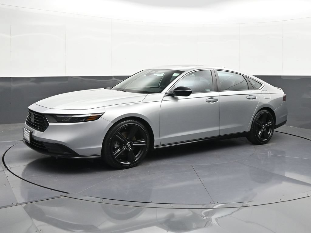 Used 2024 Honda Accord Sport image 1