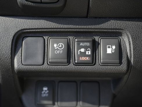 Used 2017 Nissan Leaf S w/ Charge Package FWD image 43
