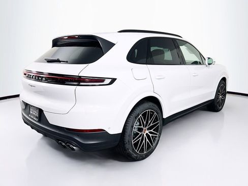 New 2026 Porsche Cayenne image 9