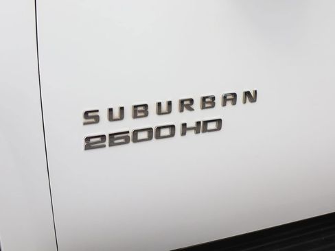 Used 2013 Chevrolet Suburban 2500 LT AWD/4WD image 54