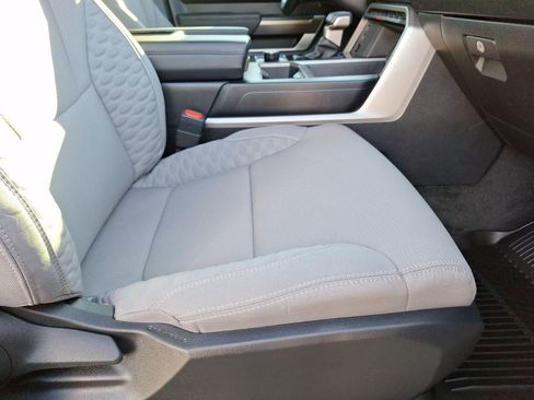 Used 2025 Toyota Tundra SR5 image 33