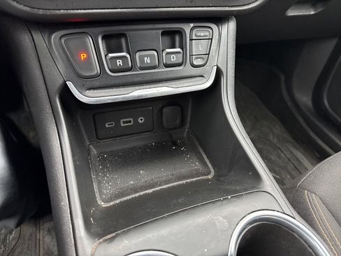 Used 2021 GMC Terrain SLE w/ Driver Convenience Package image 18