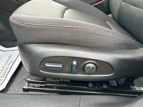 Used 2023 Chevrolet Malibu LT FWD image 13