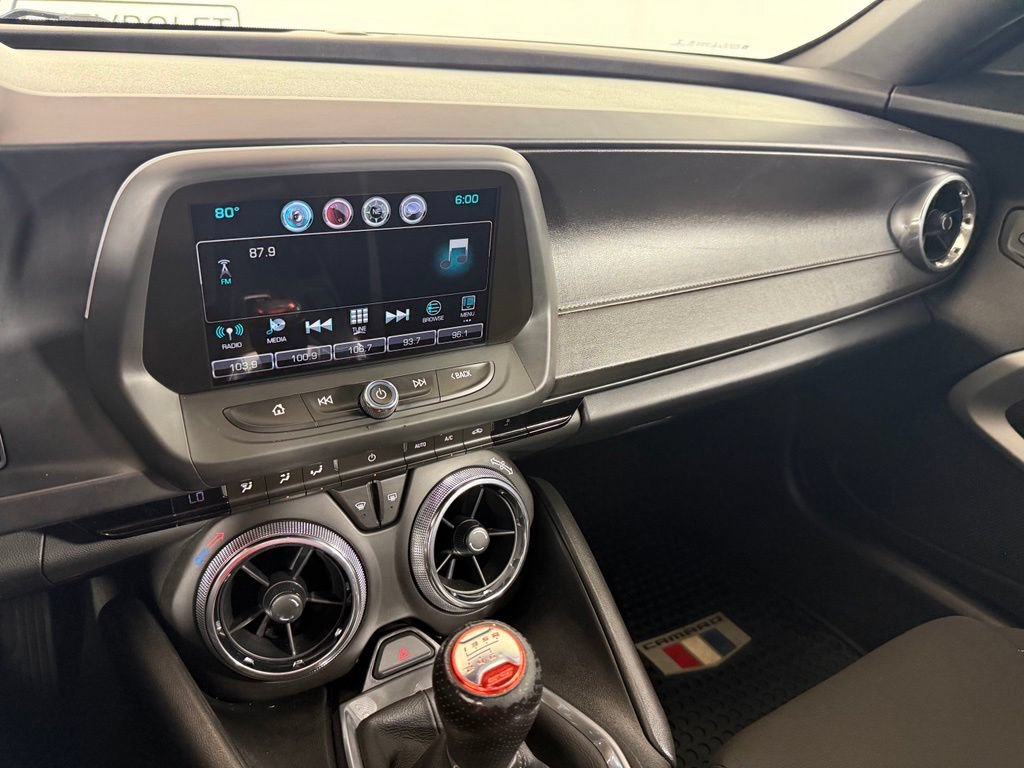 Used 2016 Chevrolet Camaro SS RWD image 28