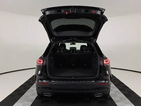 Used 2021 Mercedes-Benz GLA 250 4MATIC image 23