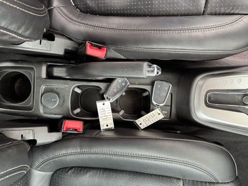 Used 2020 Chevrolet Sonic Premier image 14