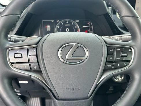 Used 2025 Lexus ES 350 w/ Premium Package FWD image 26