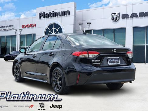 Used 2024 Toyota Corolla LE FWD image 4