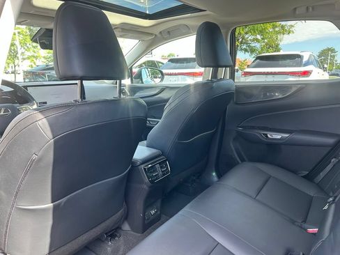 Used 2023 Lexus NX 350 AWD image 16