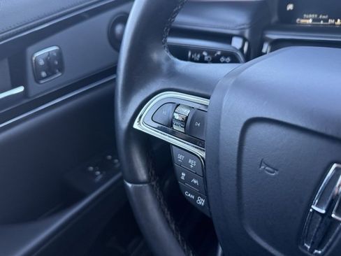 Used 2022 Lincoln Nautilus Reserve w/ Equipment Group 201A image 24