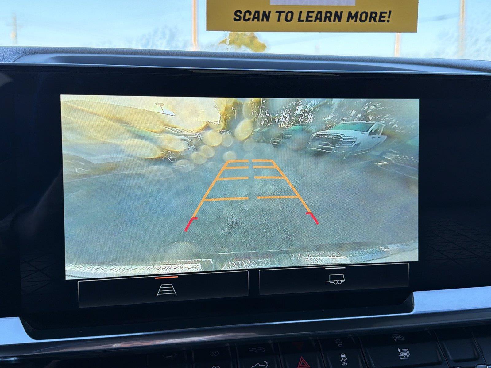Used 2025 GMC Sierra 1500 SLT AWD/4WD image 28
