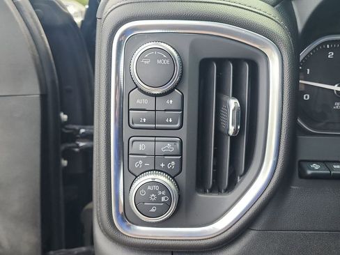 Certified 2020 GMC Sierra 2500 Denali w/ Denali Ultimate Package AWD/4WD image 18