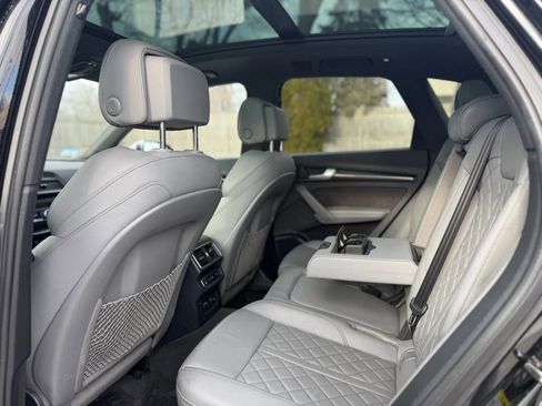 Used 2019 Audi SQ5 Prestige w/ Prestige Package image 13