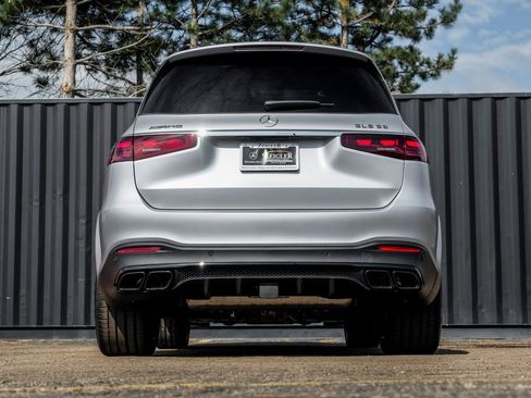 New 2026 Mercedes-Benz GLS 63 AMG 4MATIC image 9
