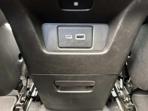 Used 2023 Cadillac XT6 Luxury FWD image 17