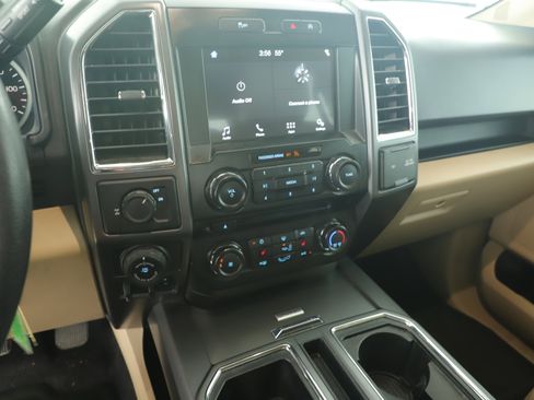 Used 2016 Ford F150 XLT w/ Equipment Group 302A Luxury image 12