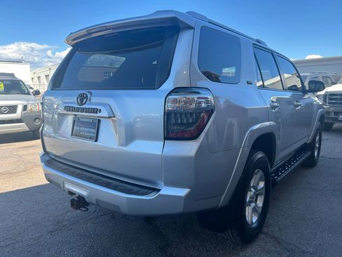 Used 2014 Toyota 4Runner SR5 Premium image 5