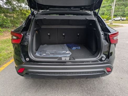 New 2026 Chevrolet Trax RS w/ Sunroof Package FWD image 28