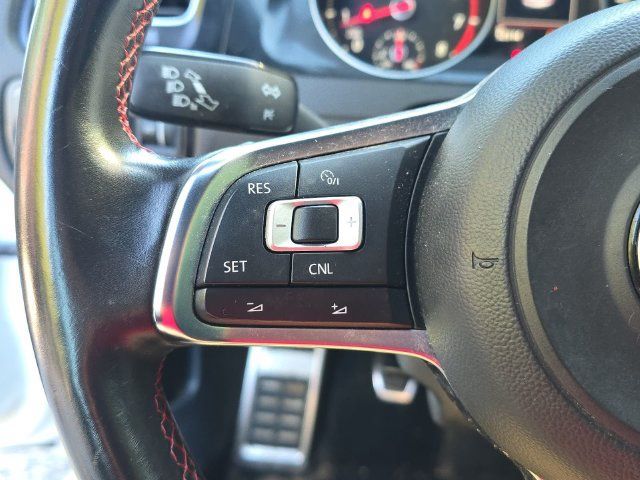 Used 2015 Volkswagen GTI SE FWD image 15