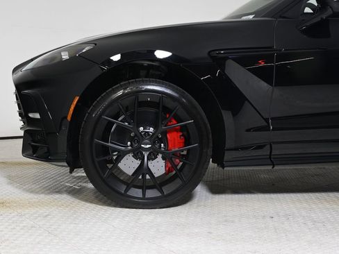 New 2026 Aston Martin DBX S image 30