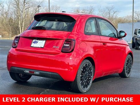 New 2024 FIAT 500 e (RED) image 8