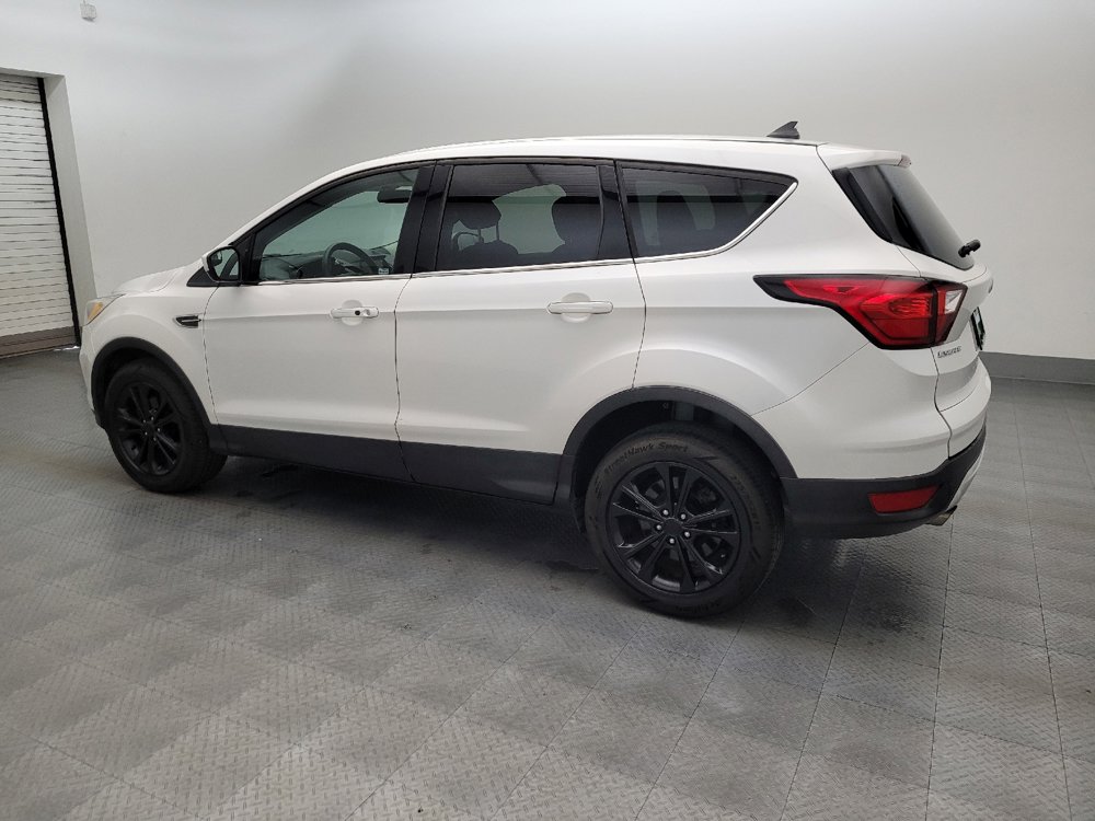Used 2019 Ford Escape SE FWD image 3