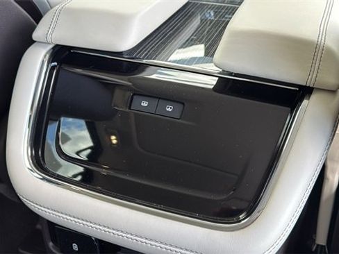 Used 2023 Lincoln Navigator Black Label image 17