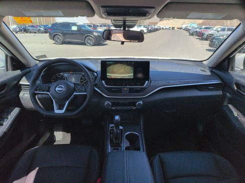 New 2026 Nissan Altima 2.5 SV AWD/4WD image 9