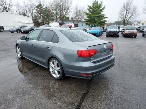 Used 2017 Volkswagen Jetta GLI FWD image 7