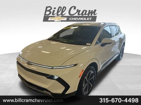 New 2025 Chevrolet Equinox EV LT image 37