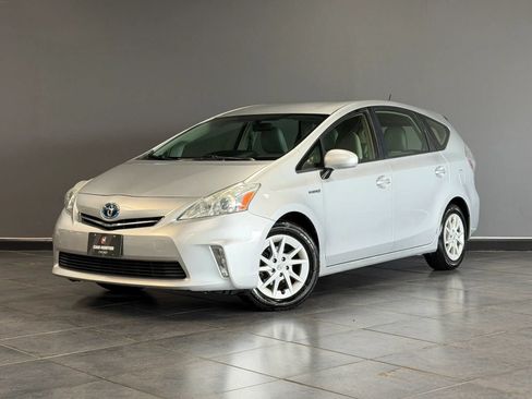 Used 2012 Toyota Prius V Two FWD image 1