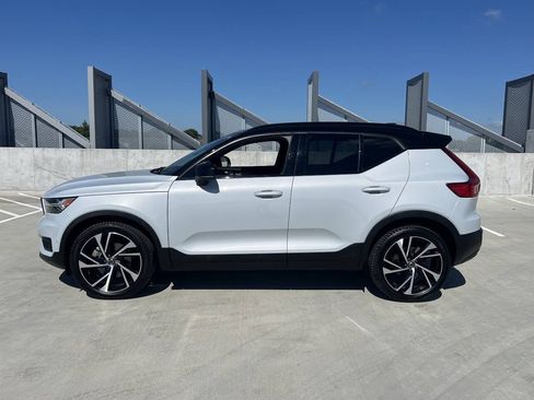 Used 2021 Volvo XC40 T5 R-Design w/ Advanced Package AWD/4WD image 5