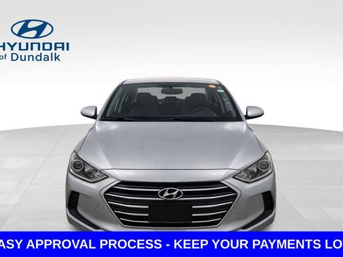 Used 2017 Hyundai Elantra SE FWD image 7