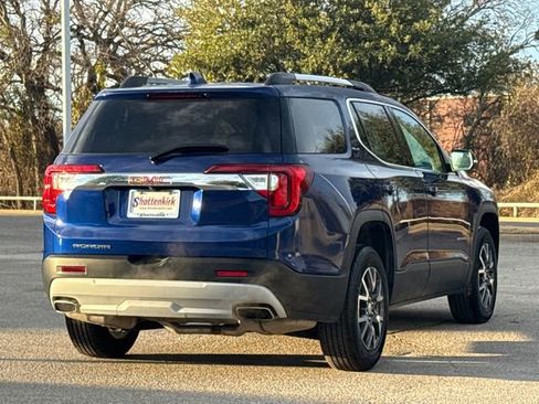 Used 2023 GMC Acadia SLE w/ Driver Convenience Package FWD image 9