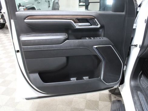 Used 2025 Chevrolet Silverado 2500 LT AWD/4WD image 16