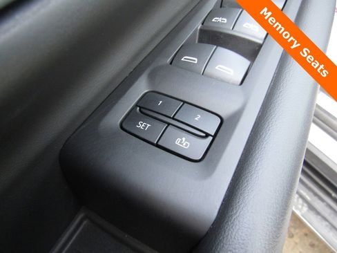 Used 2024 Chevrolet Tahoe LT image 6