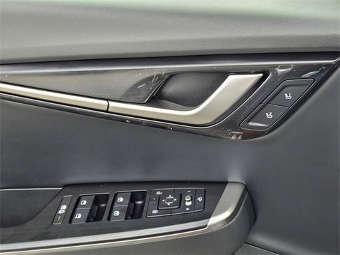 New 2025 Kia EV6 Wind image 16