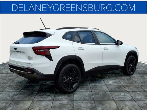 Used 2024 Chevrolet Trax ACTIV image 3