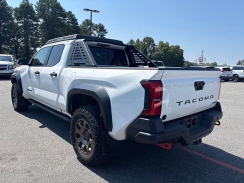Used 2025 Toyota Tacoma 4x4 Double Cab Hybrid image 7