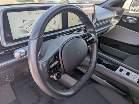 Used 2024 Hyundai Ioniq 6 SE RWD image 17