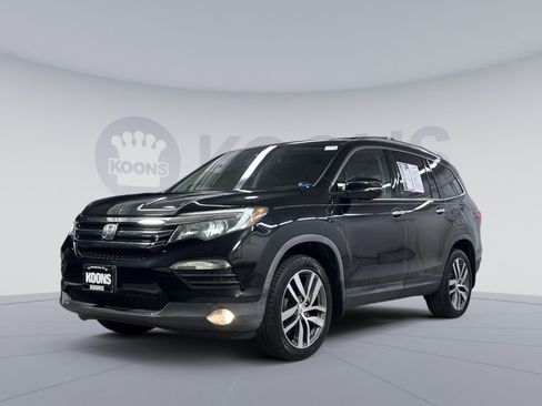 Used 2017 Honda Pilot Elite image 1