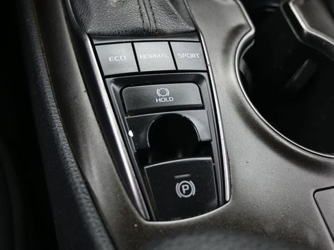 Used 2021 Toyota Camry XSE FWD image 28