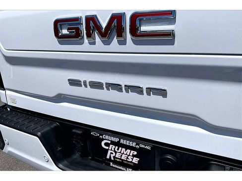 Used 2024 GMC Sierra 3500 AT4 w/ AT4 Premium Plus Package AWD/4WD image 25