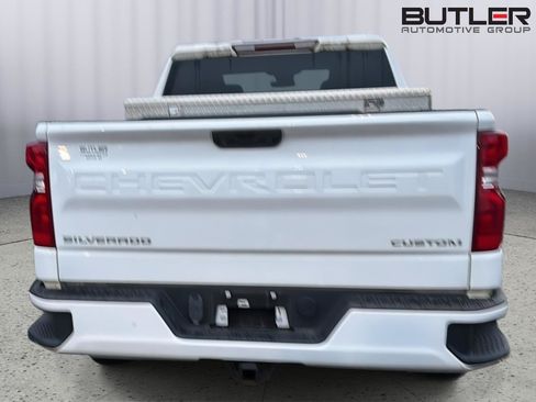 Used 2022 Chevrolet Silverado 1500 Custom RWD image 9