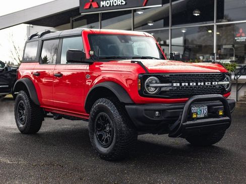 Used 2022 Ford Bronco Wildtrak image 9