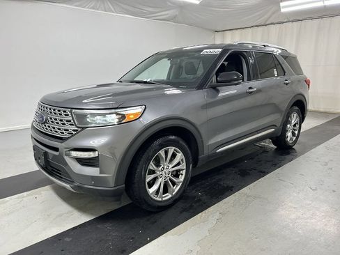 Used 2022 Ford Explorer Limited w/ Equipment Group 301A AWD/4WD image 5