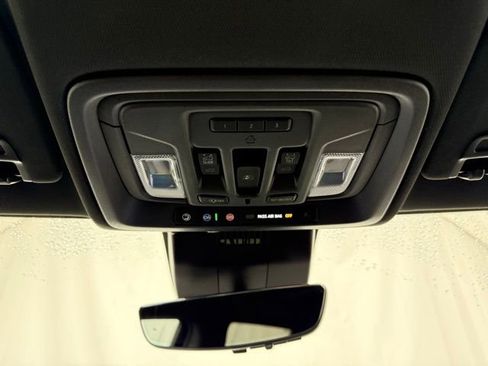 Used 2025 Chevrolet Silverado 1500 High Country w/ High Country Premium Package image 44