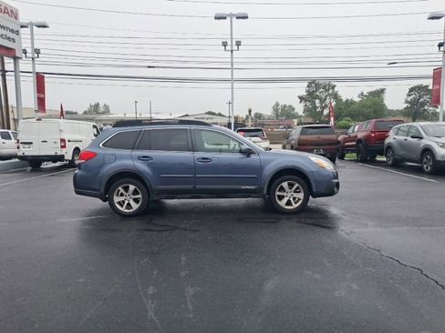 Used 2014 Subaru Outback 2.5i Premium w/ Accessory Value Package (OYY) AWD/4WD image 6